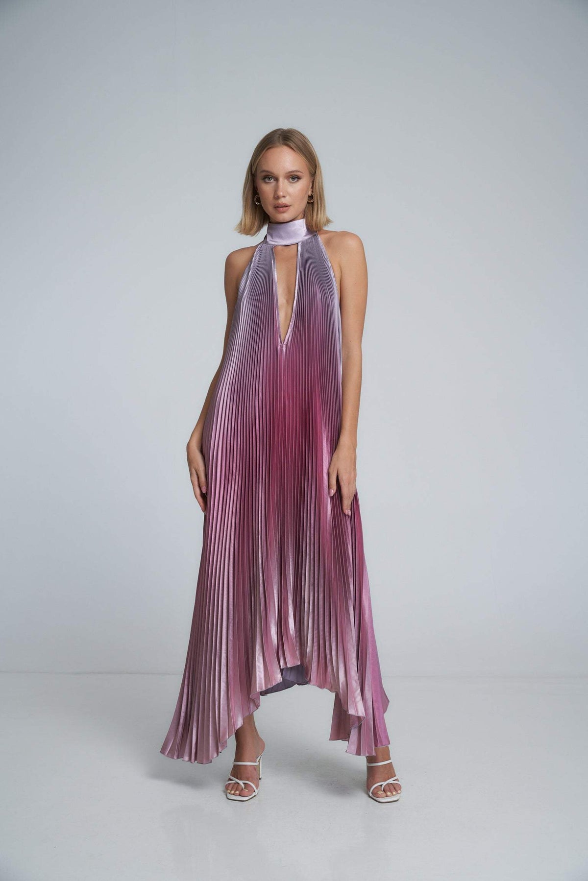 HALTER NECK GRADIENT MAXI DRESS