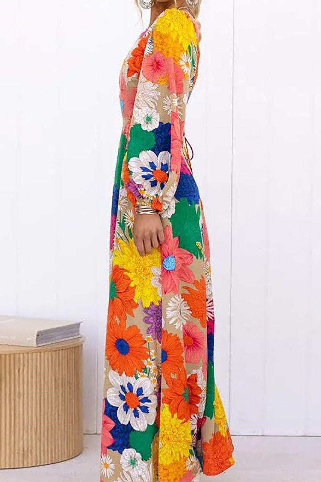 FLOWER EMBROIDERED ROUND NECK MAXI DRESS