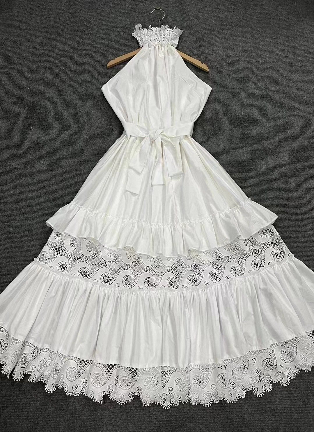 Lace patchwork stand collar sleeveless dress